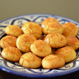 Cake-like cookies flavored with honey and lemon zest